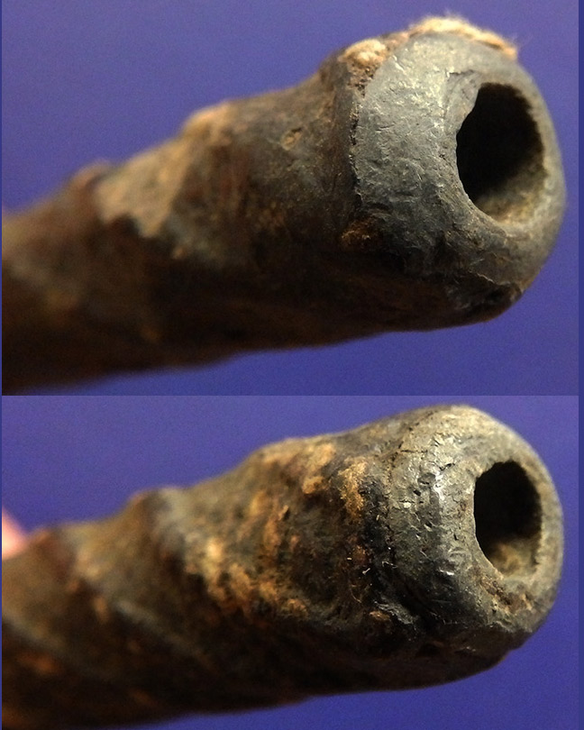 ตะกรุดหลวงปู่ศุข วัดปากคลองมะขามเฒ่า เนื้อตะกั่ว เชือกถัก ลงรัก ยาว 8.5 ซ.ม.