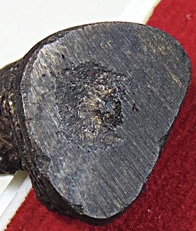 รูปหล่อหลวงปู่ทวด วัดช้างให้