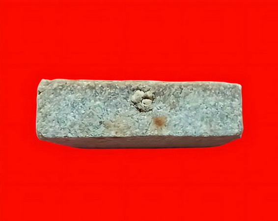 พระผงเกศาหอม หลวงพ่อจรัญ วัดอัมพวัน จ.สิงห์บุรี สวยมากค่ะ