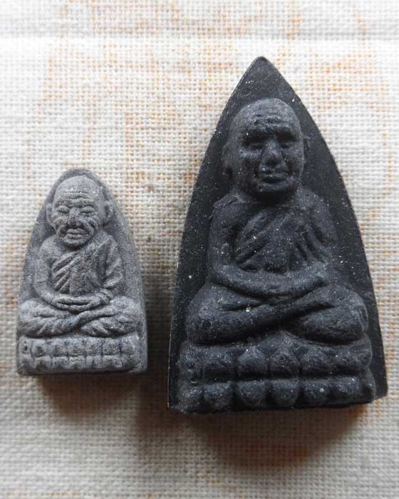 หลวงปู่ทวด ไม่ทราบที่ (๒ องค์)