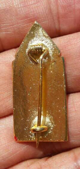 เหรียญเข็มกลัดลงยา วัดพู แขวงจําปาสัก สปป.ลาว เคาะเดียว    