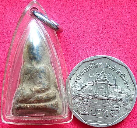 นางเนื้อผง หลังยันต์