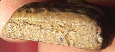 ลป.ทวด เนื้อผงน้ำมัน ฉ่ำเหลือง