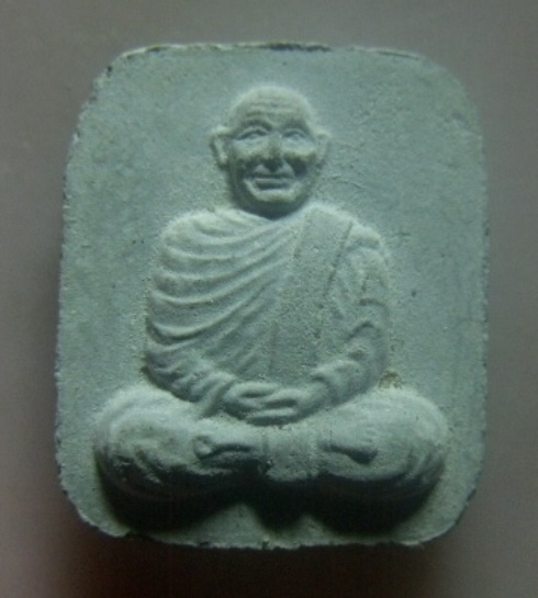 **เบาๆ**หลวงพ่อทวด เนื้อผงผสมว่าน วัดควนเจดีย์ สะบ้าย้อย จ.สงขลา**สวยๆ 