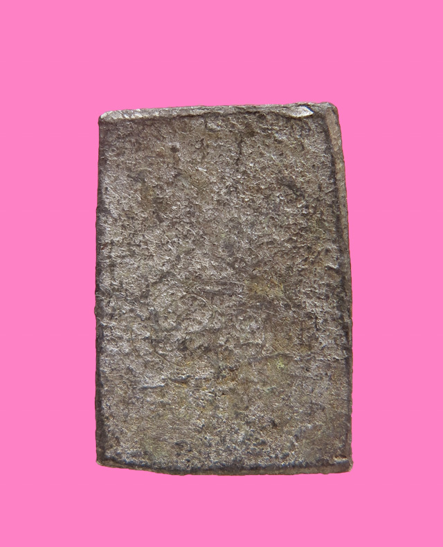 พระเนื้อชินข้างอุ ฐานตาราง 