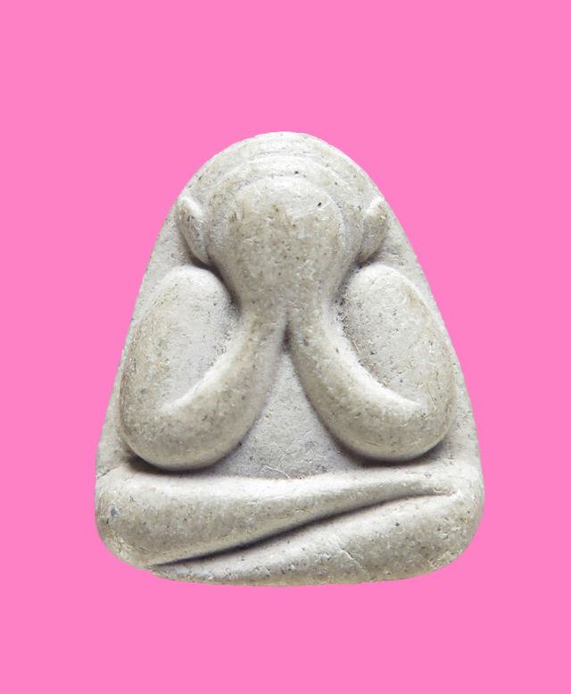 พระปิดตา หลังยันต์สามตัว