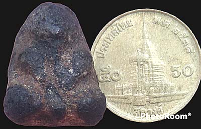 *พระปิดตาผงดำคลุกรักซัดปรอท หลวงพ่อขำ วัดแก้ว บางพรหม กทม. ปี๒๔๖๐*