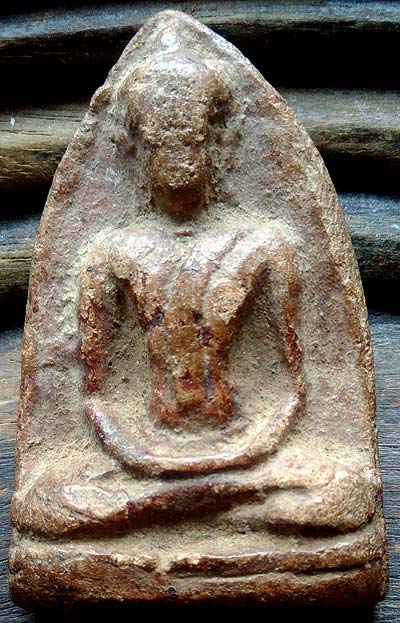 *พระร่วงนั่ง ชีโบ เนื้อดินเก่าๆ องค์ใหญ่*