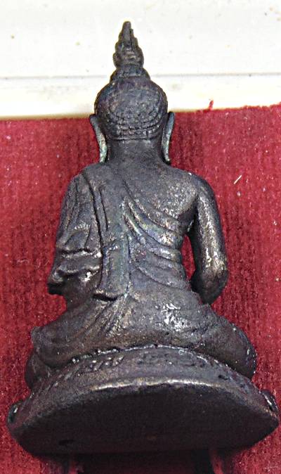 ๒๐ รูปหล่อหลวงพ่อไทยชนะศึก วัดธารชะอม สุโขทัย