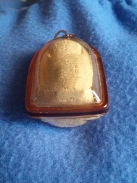 ลายมือนิ้วหลวงพ่อคูณ ปริสุทโธ วัดบ้านไร่ จ. นครราชสีมา พ.ศ. 2538 รุ่นเป็นหนึ่ง