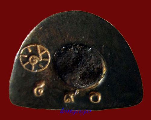 พระรูปหล่อ หลวงปู่พรหมา เขมจาโร วัดสวยหินผานางคอย รุ่น ฉลองอายุ 96 ปี เนื้อนวะ