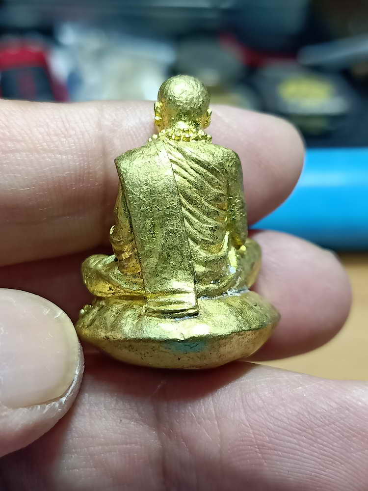 4-42 รูปหล่อเบ้าทุบ รุ่นแรก อายุ 98 ปี หลวงปู่เรศ วัดศรีแก้ว จ.ศรีสะเกษ กล่องเดิม