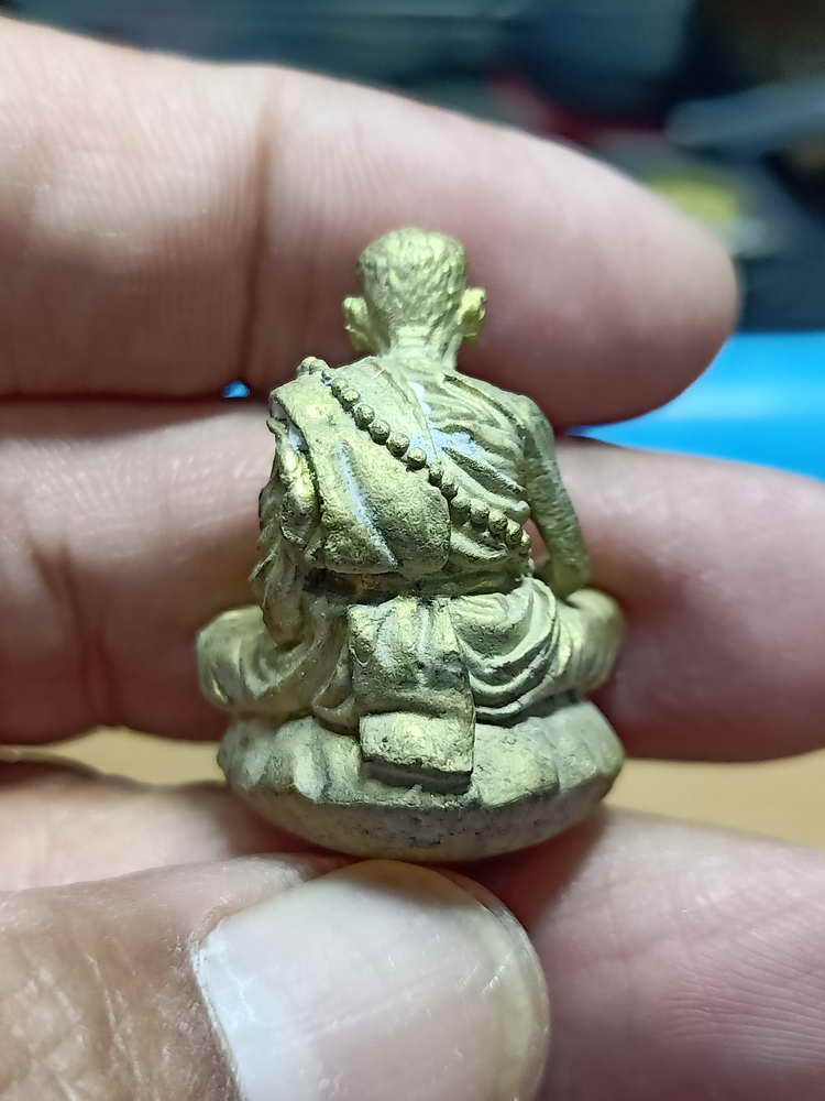 4-43 รูปหล่อรุ่นแรกพิมพ์เบ้าทุบ หลวงปู่บุญมา กตปญโญ ที่พักสงฆ์มหามงคล อ.ม่วงสามสิบ อุบลราชธานี 2562