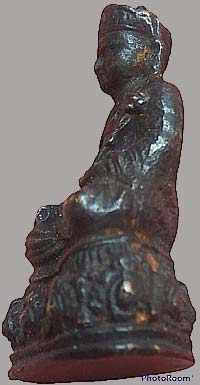 *รูปหล่อไต้ฮงกง รุ่นสาม ปี๒๕๒๒ สร้างโดยมูลนิธิป่อเต็กตึ๊ง หลวงปู่โต๊ะ วัดประดู่ฉิมพลี ร่วมปลุกเสก*