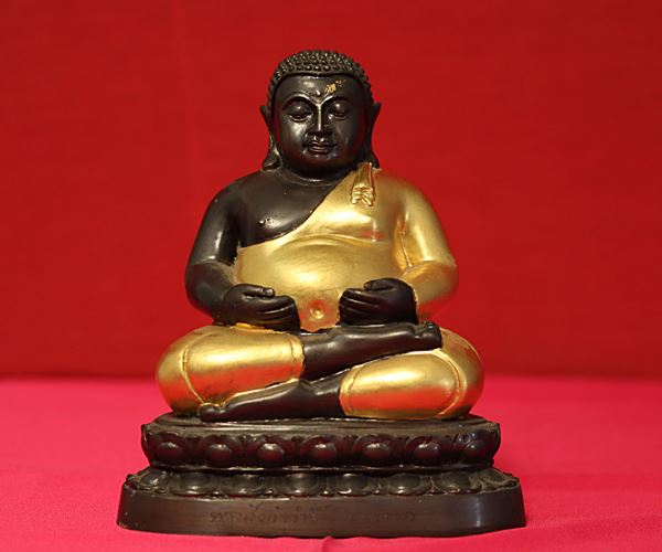 พระบูชาพระสังกัจจายน์มหาลาภรุ่นแรก หลวงพ่อเอียด วัดไผ่ล้อม ปี 2558 ฝังเหรียญดัง 2 เหรียญ