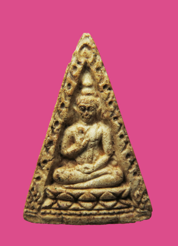 พระผงของขวัญ รุ่น 4 พระธรรมขันธ์ พิมพ์สามเหลี่ยม วัดปากน้ำ ปี 2514