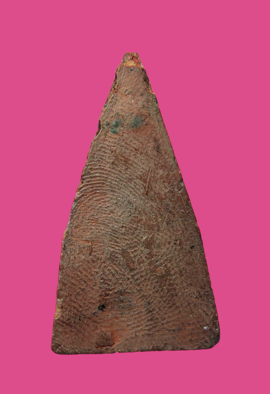 พระพุทธ เนื้อดิน พิมพ์มารวิชัย ฐานผ้าทิพย์ ไม่ทราบที่