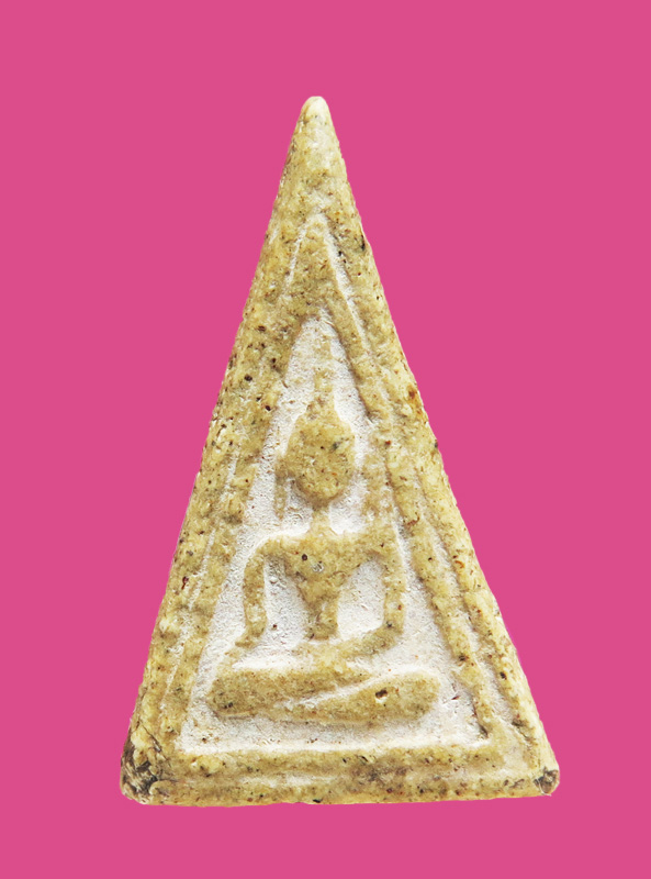 นางพญา ผงพุทธคุณ เก่าเลยครับ