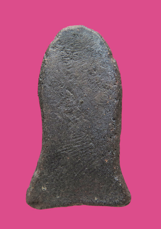 พระพิมพ์พุทธกวักเนื้อดินโป่ง หลวงพ่อเต้า วัดเกาะวังไทร นครปฐม ปี2496