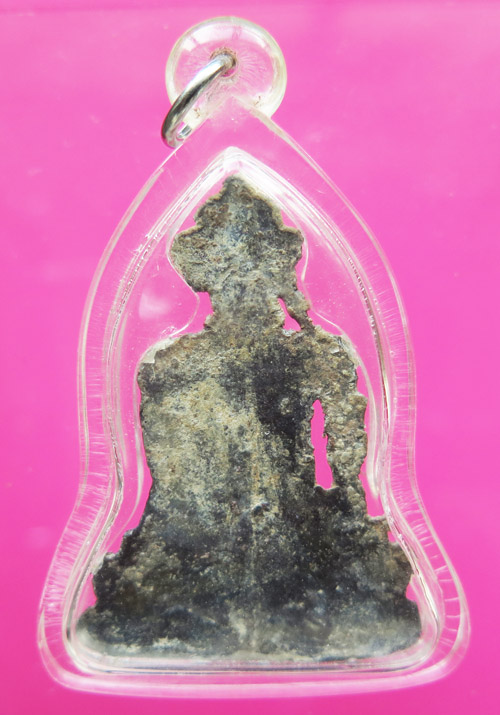 พระกรุวัดเหนือ (วัดเทวะฯ) เมืองกาญจนบุรี เนื้อชินสนิมแดง