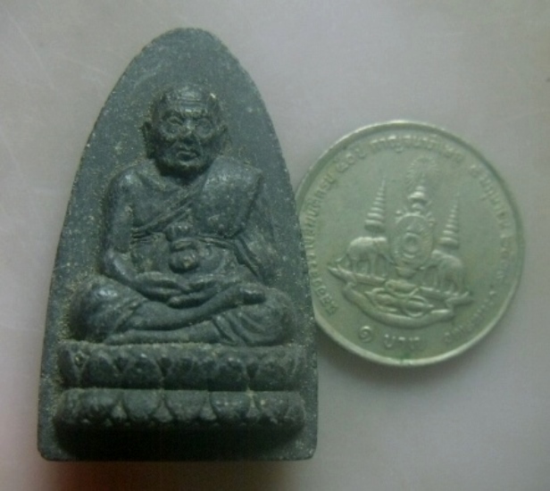 **เบาๆ**หลวงปู่ทวด เนื้อว่าน พ่อท่านเนียน สำนักสงฆ์ต้นเลียบ สงขลา ปี ๒๕๓๙**สวยๆ