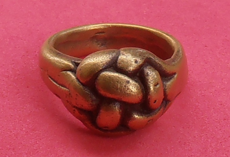 แหวนพิรอดหลวงพ่อสาย วัดท้องคุ้ง อ่างทอง