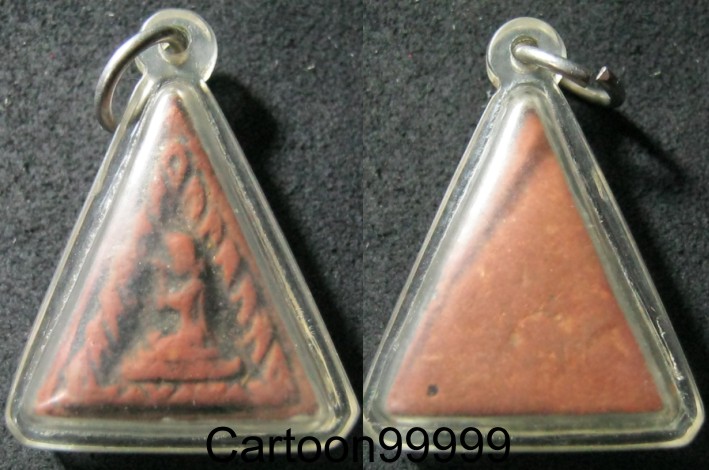 นางกวัก หลวงพ่อกวย วัดบ้านแค ชัยนาทครับ ดินผสมทรายเสก เลี่ยมพร้อมใช้ครับผม