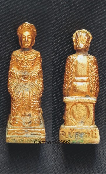 รูปหล่อกระไหล่ทอง เจ้าแม่ลิ้มกอเหนี่ยว จ.ปัตตานีครับ