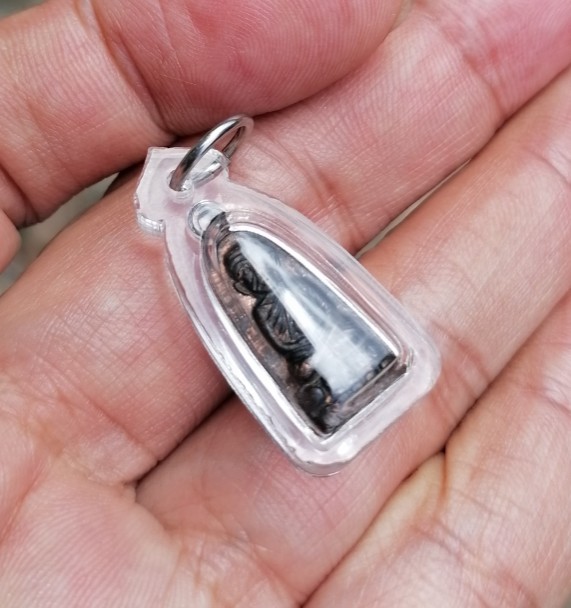 หลวงปู่ทวด ปี​ 2508 รุ่นทะเลซุง เนื้อทองแดง พิมพ์บัว​ 5​ เลี่ยมกันน้ำหนาๆ​ เคาะเดียว    