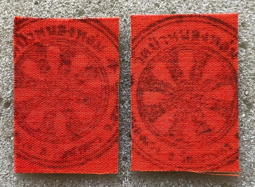 รูปถ่ายหลวงปู่หมุน 105 ปี หลังจีวร ปั๊มตราวัดป่าหนองหล่ม มีลายเซ็น จารมือเดิมๆภาพขนาดห้อยคอ รวม 2ใบ