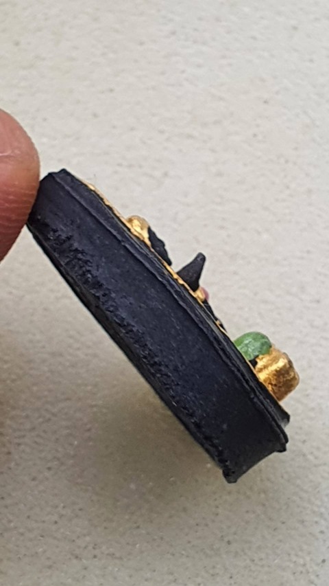 นางกวักหลวงพ่อคูณปริสุทโธ เนื้อผงใบลานลงสี ออกวัดใหม่บ้านดอน ปี2536