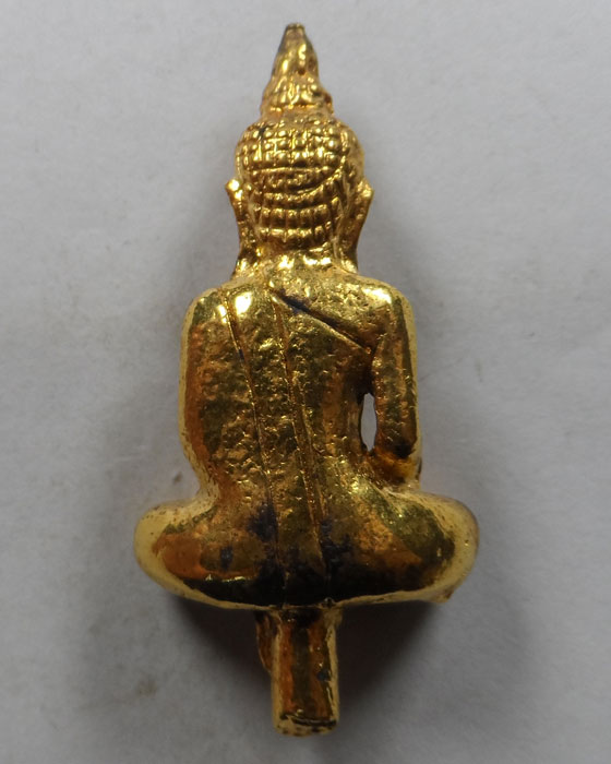 พระยอดธงชัยมงคล ไตรมาส ๖๑ วัดเม็งรายมหาราช จ.เชียงราย