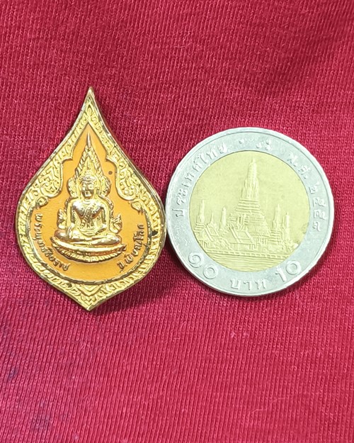 เหรียญเข็มกลัดพระพุทธชินราช กะไหล่ทองลงยา ปี28 วัดพระศรีฯ จ.พิษณุโลก
