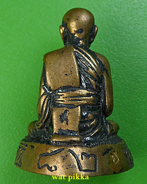 รูปหล่อหลวงปู่แย้ม วัดตะเคียน นนทบุรี .E840.