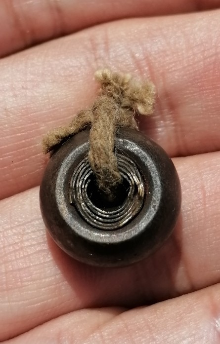 ลูกสะกดไม่ทราบที่ เคาะเดียว  