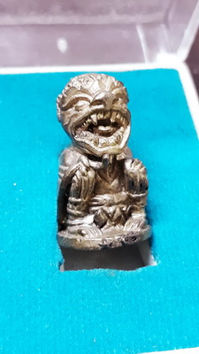 นุมานชนะภัย เนื้อนวะโลหะแก่เงิน วัดเตาเหล็ก สวยเดิมพร้อมกล่องวัดครับ