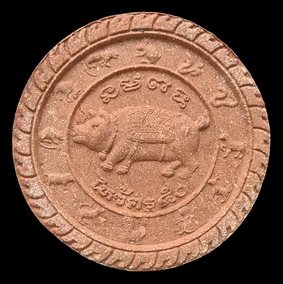 เคาะแรกแดง...ไหว้ครูหลวงหนุ่ย เนื้อตะเคียน กล่องเดิม / จัดส่ง ems