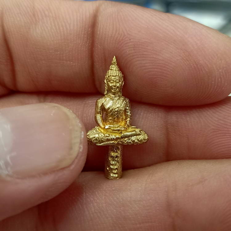 2 องค์ รูปหล่อหลวงพ่อรัตนชัยมงคล รุ่นสร้างมณฑป วัดทะเลบก จ.นครปฐม เนื้อกะไหล่ทอง