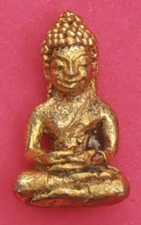 พระหลวงพ่อเงิน พุทธโชติ พิมพ์พระชัยช่อฟ้า กรุวัดบางลายใต้ จ.พิจิตร