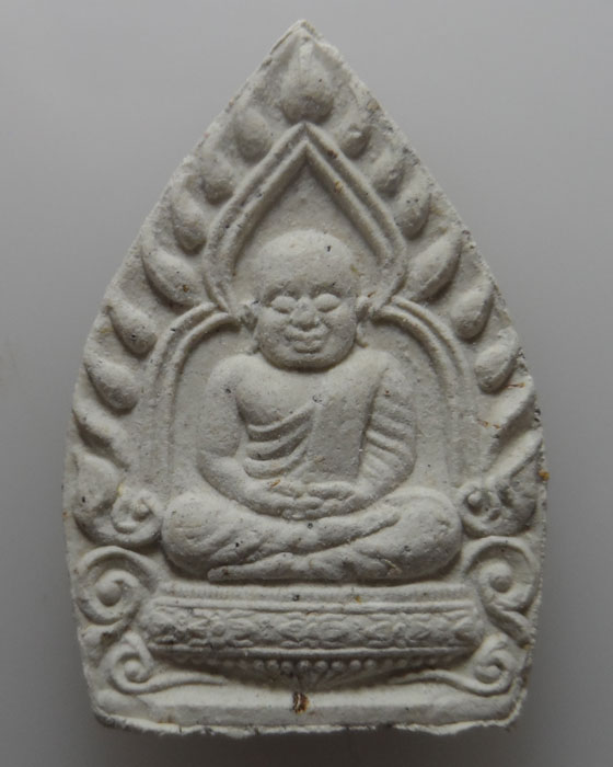 พระผงหลวงพ่อเงิน ซุ้มเจ้าสัว วัดสุทัศน์ ปี๒๕๓๖ (1)