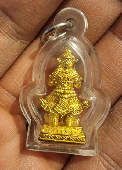 ท้าวเวสสุวรรณ วัดจุฬามณี จ.สมุทรสงคราม เนื้อทองเหลือง ปี 2559 สวยมากครับ