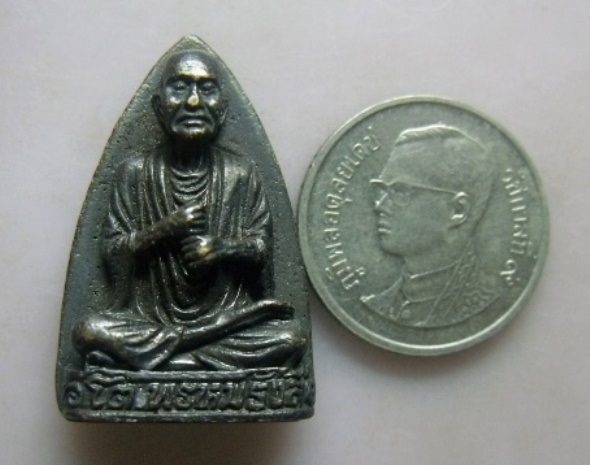 **เบา​ๆ​**รูปเหมือนสมเด็จโต พิมพ์เตารีด เนื้อโลหะผสม วัดเสมียนนารี กรุงเทพฯ**เชิญชมครับ