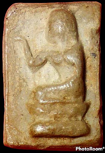 *พระผงมฤคทายวัน หลวงปู่นาค วัดหัวหิน ประจวบคีรีขันธ์ พิมพ์แม่นางกวัก พิมพ์กลาง หลังยันต์*