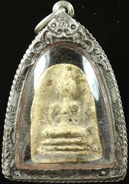 *พระผงกรุวัดเงินคลองเตย กทม.พิมพ์เล็บมือสมาธิ ฐานสามชั้น*