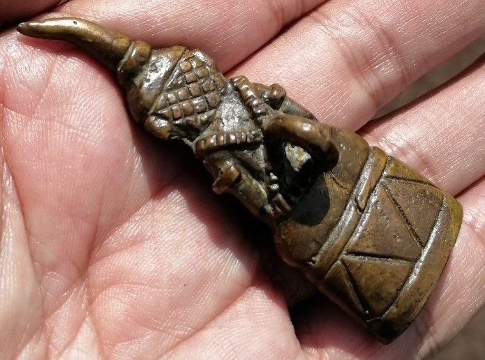 งั่งไม่ทราบที่​ เคาะเดียว