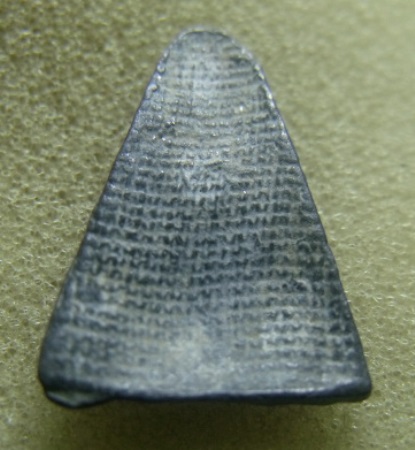 **เบา​ๆ​**พระพิมพ์ผงสุพรรณ เนื้อชินหลังลายผ้า เก่าไม่ทราบที**สวยๆ เชิญชมครับ