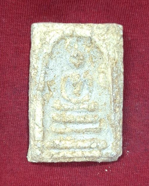 พระสมเด็จเนื้อผงเก่า (ไม่ทราบที่)