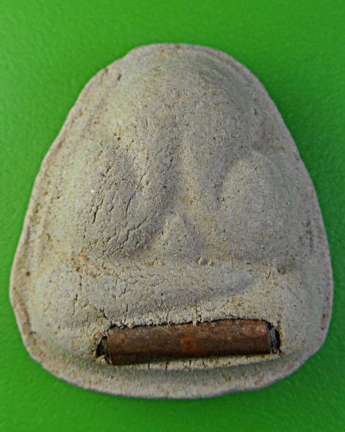 พระปิดตาหลวงพ่อนิยม วัดตะเคียนเตี้ย ชลบุรี (ตะกรุด) .2010.