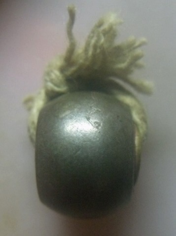 **เบา​ๆ​**ลูกสะกดเนื้อโลหะผสมออกสำริด ไส้ตะกรุดทองแดง มีจารเก่า ไม่ทราบที่**สวยๆ เชิญชมครับ 