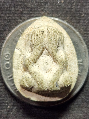 วัดห้วยจรเข้ จ.นครปฐม พระผงปิดตา หลวงพ่อนาค  ปี2540